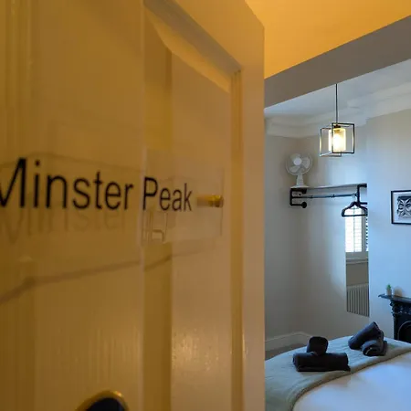Minster Peak