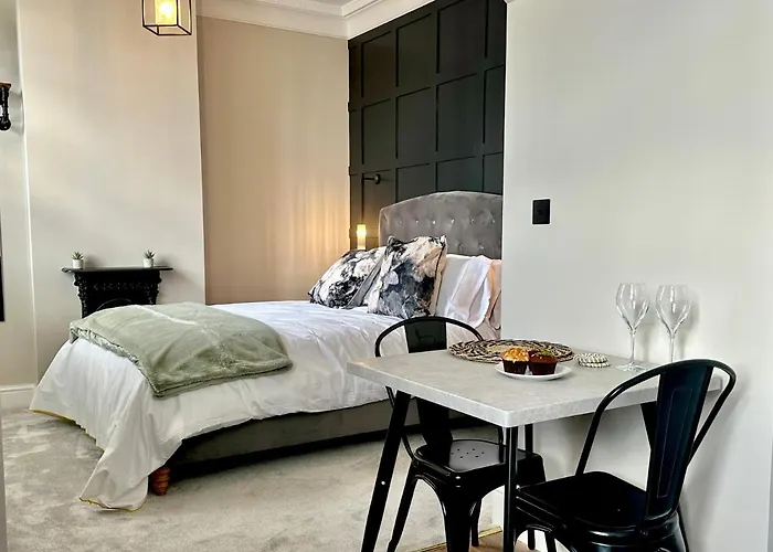 Minster Peak Apartman *